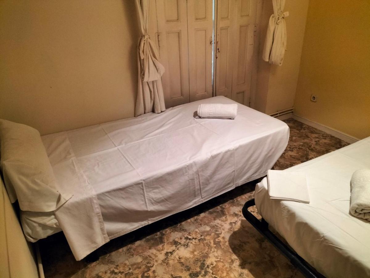 Santo Domingo Rooms Madrid Bagian luar foto